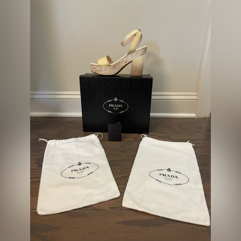PRADA VERNICE BIANCO-QUARZO PATENT LEATHER OMBRE SANDALS SIZE 38.5 - Picture 11 of 16
